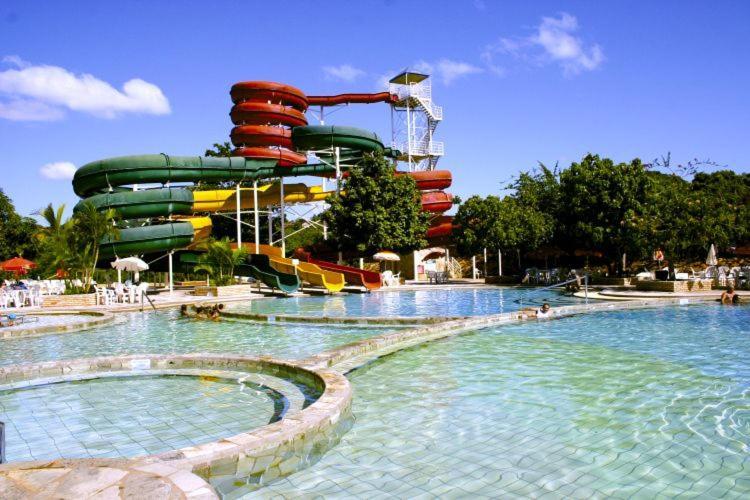 Imperio Romano - Splash E Acqua Park Aparthotel Caldas Novas Kültér fotó