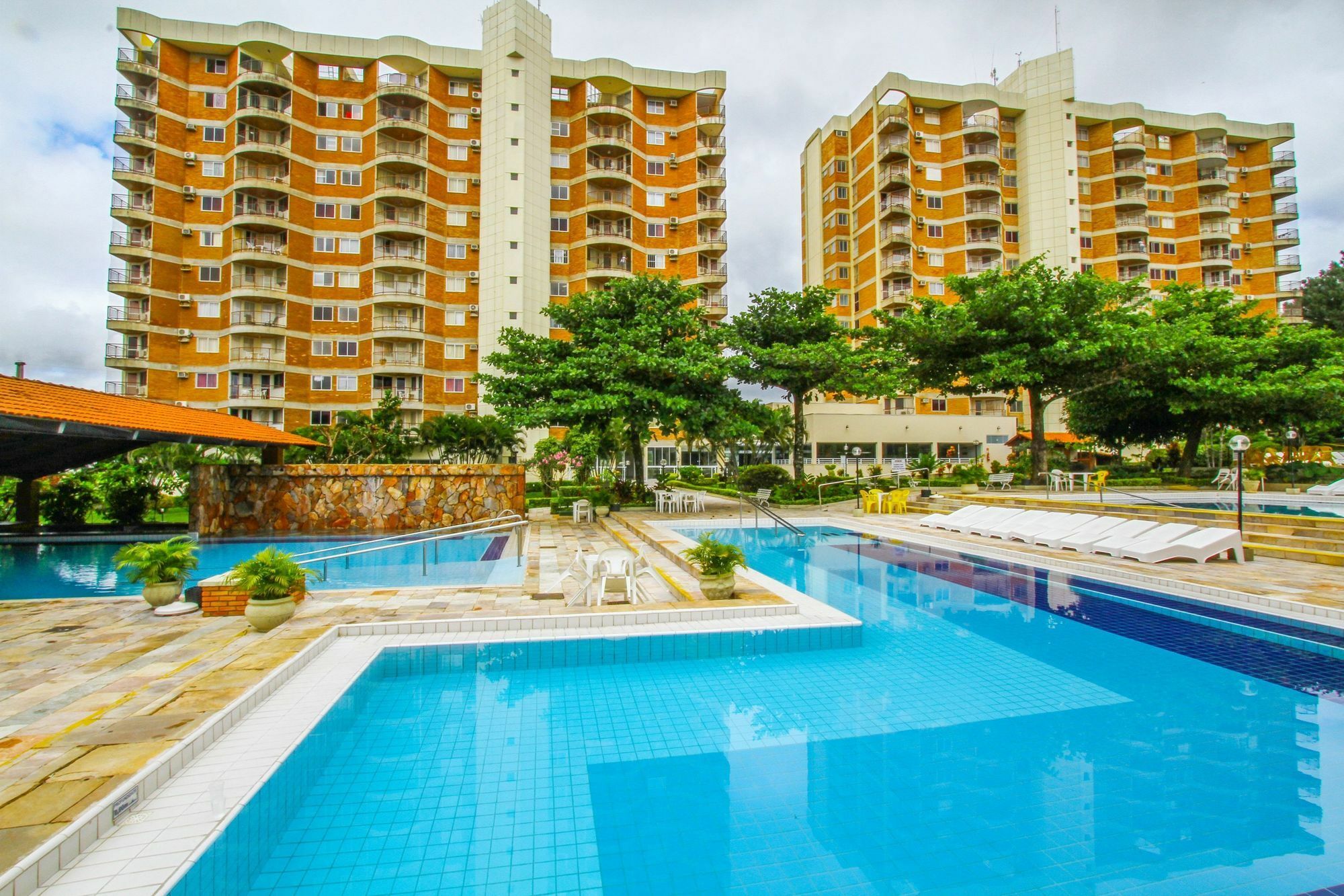 Imperio Romano - Splash E Acqua Park Aparthotel Caldas Novas Kültér fotó